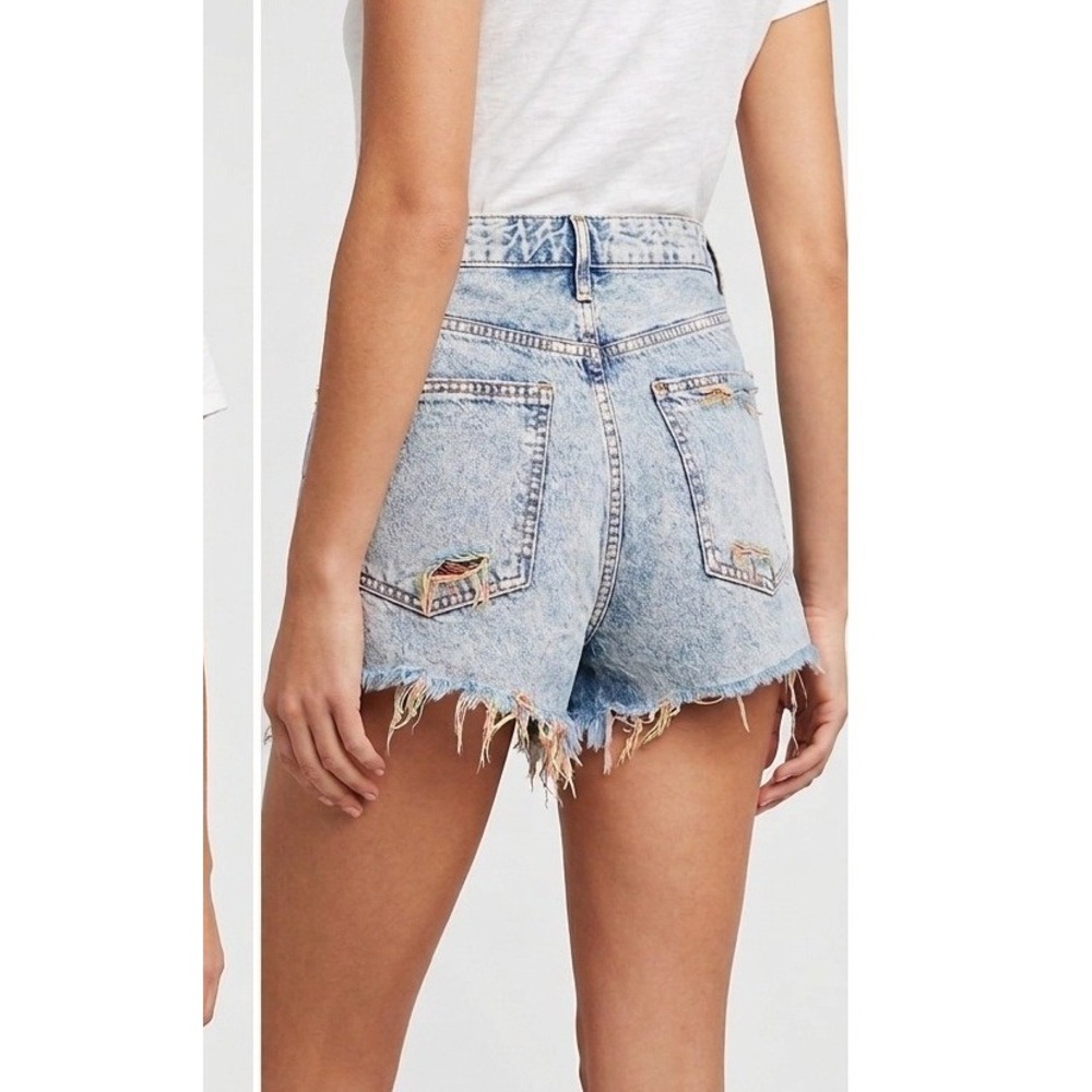 Anthropologie Pilcro Denim‎ Shorts Womens 27 Light Blue Acid Wash High Rise